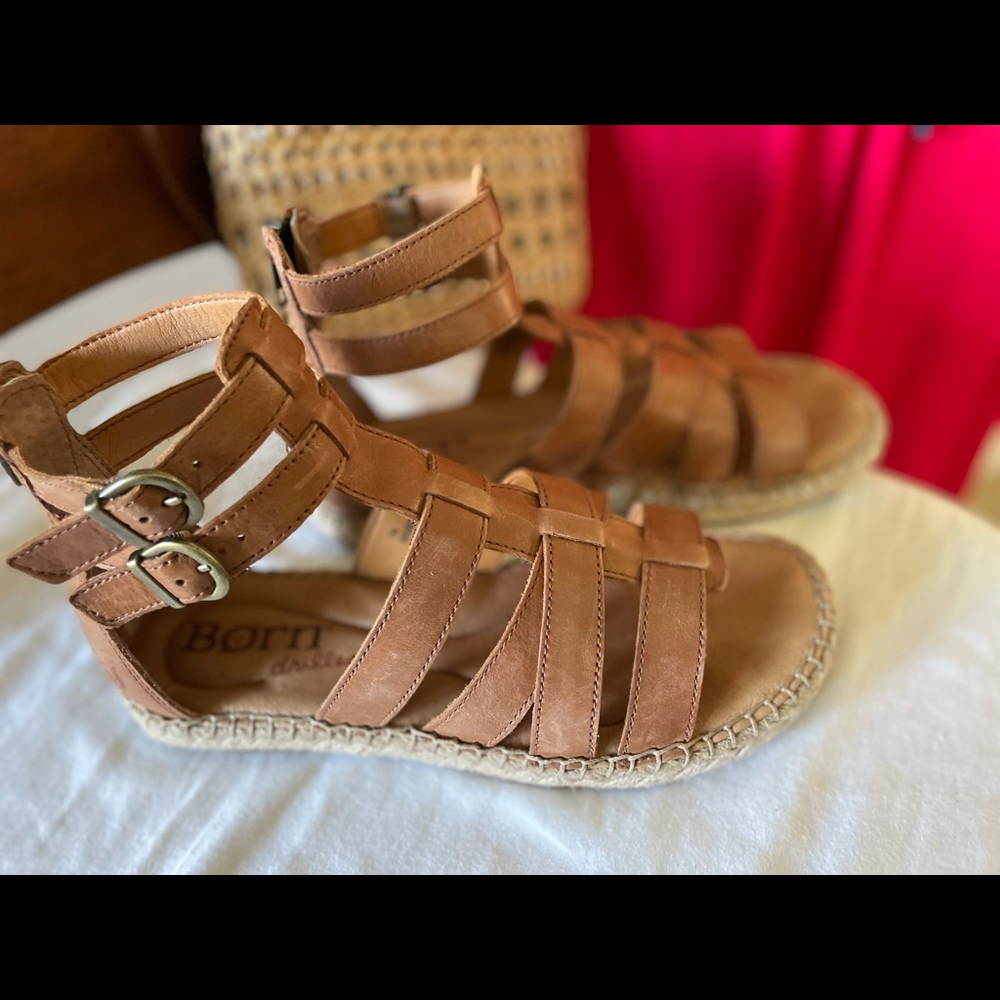 Born, size 7, brown leather espadrilles gladiator style sandal.